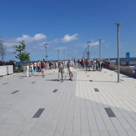 Bałtyk Nadmorskie Tarasy Z Parkingiem Kołobrzeg