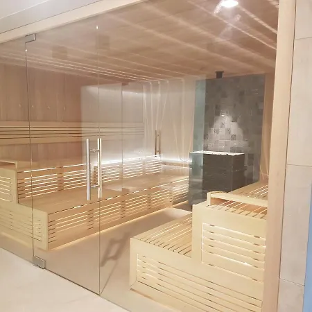 Baltyk Nadmorskie Tarasy Z Parkingiem * كولوبرزيغ